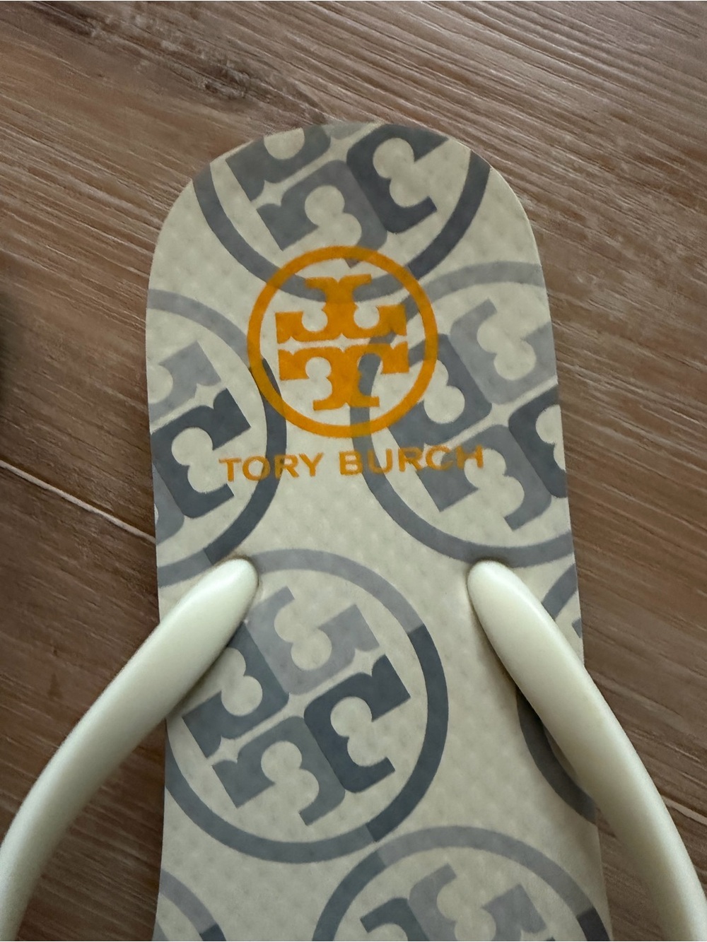 Tory Burch flip flops, size 8, EUC - Picture 4 of 6